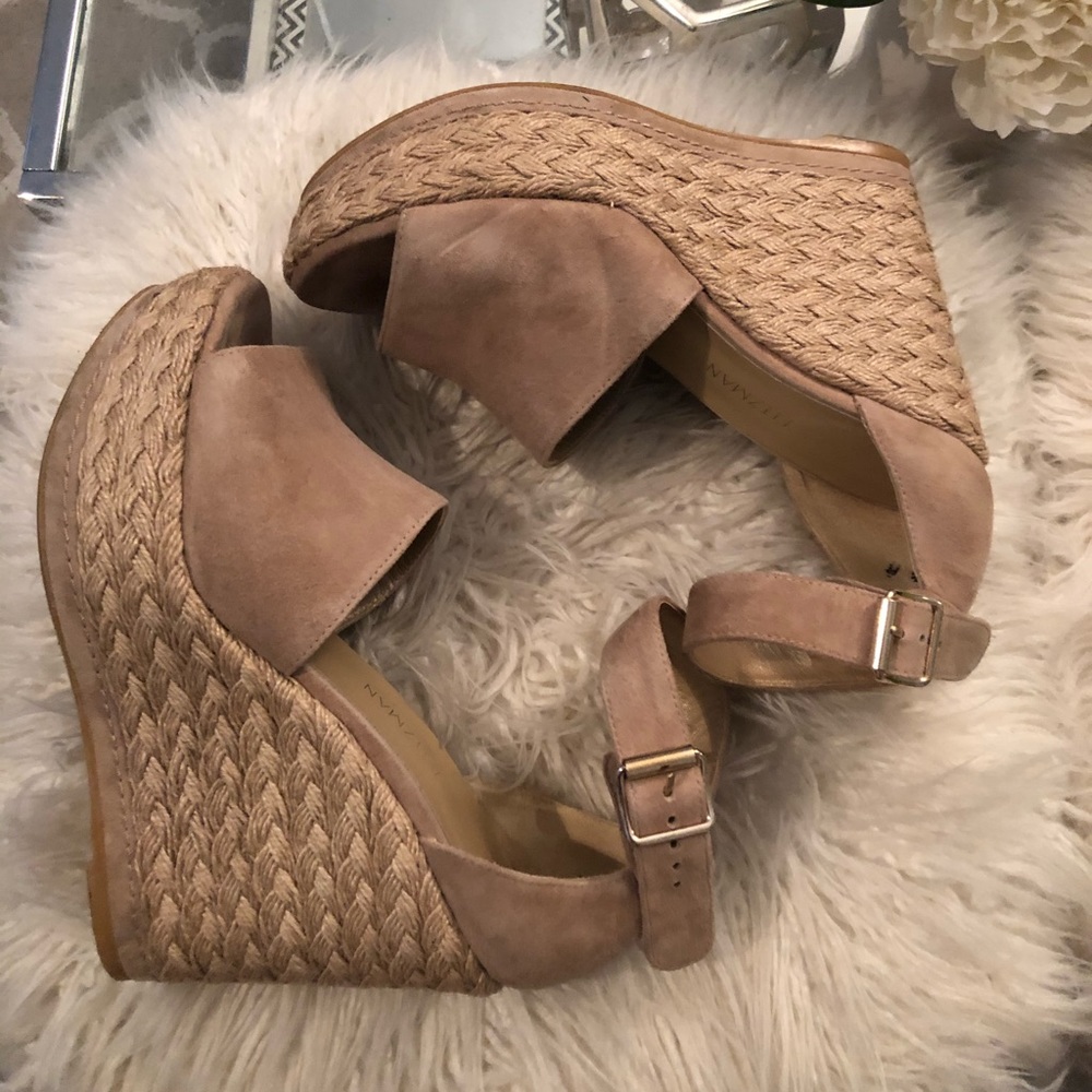COPY - Stuart Weitzman soho jute wedge- 6.5
